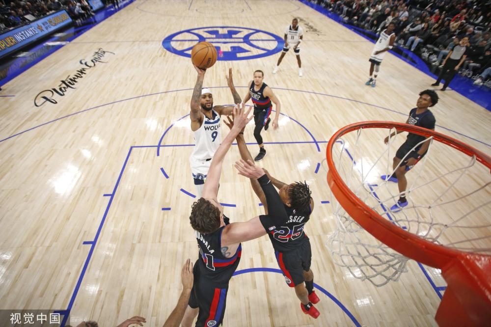 灵敏的门前 灵敏的门前